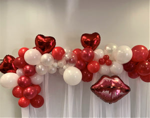 Valentine Kiss Me Do-It-Yourself Balloon Garland Kit